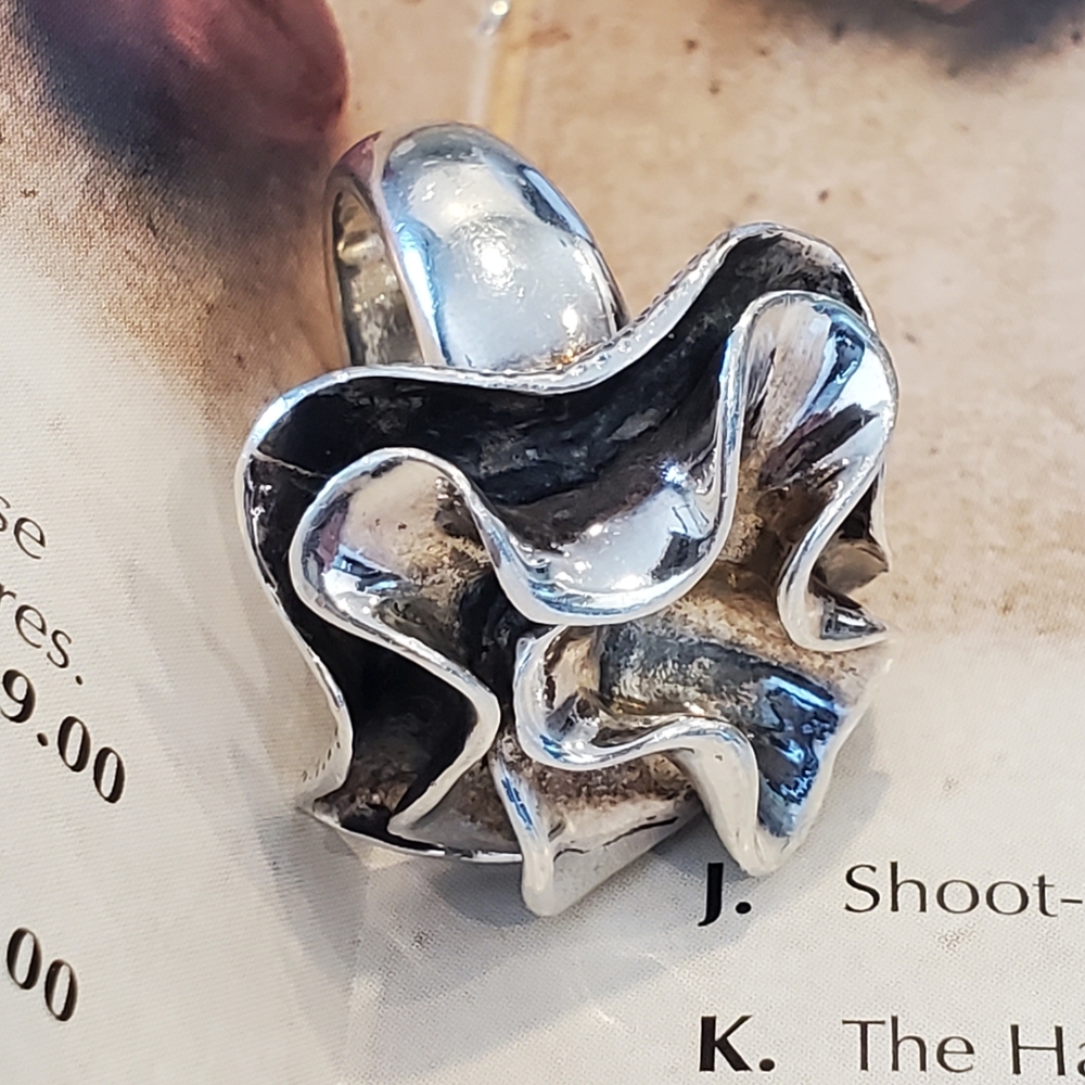 Silpada Flower Ring - Picture 7 of 12